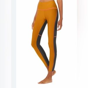 Alo leggings out of stock everywhere